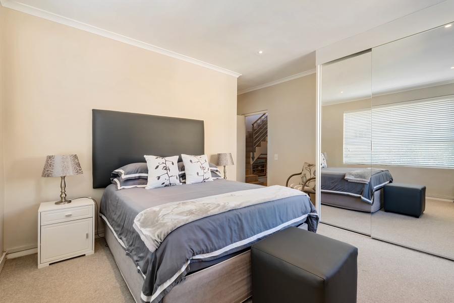4 Bedroom Property for Sale in Bantry Bay Western Cape